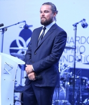 Leonardo Di Caprio raises funds for his foundation at St Tropez