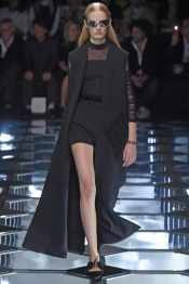 Balenciaga Printemps 2015, Paris Fashion Week